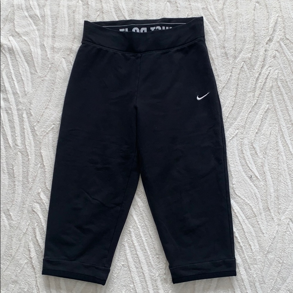 Nike Girls’ Large Dri-Fit Black Capri Jogger Pants